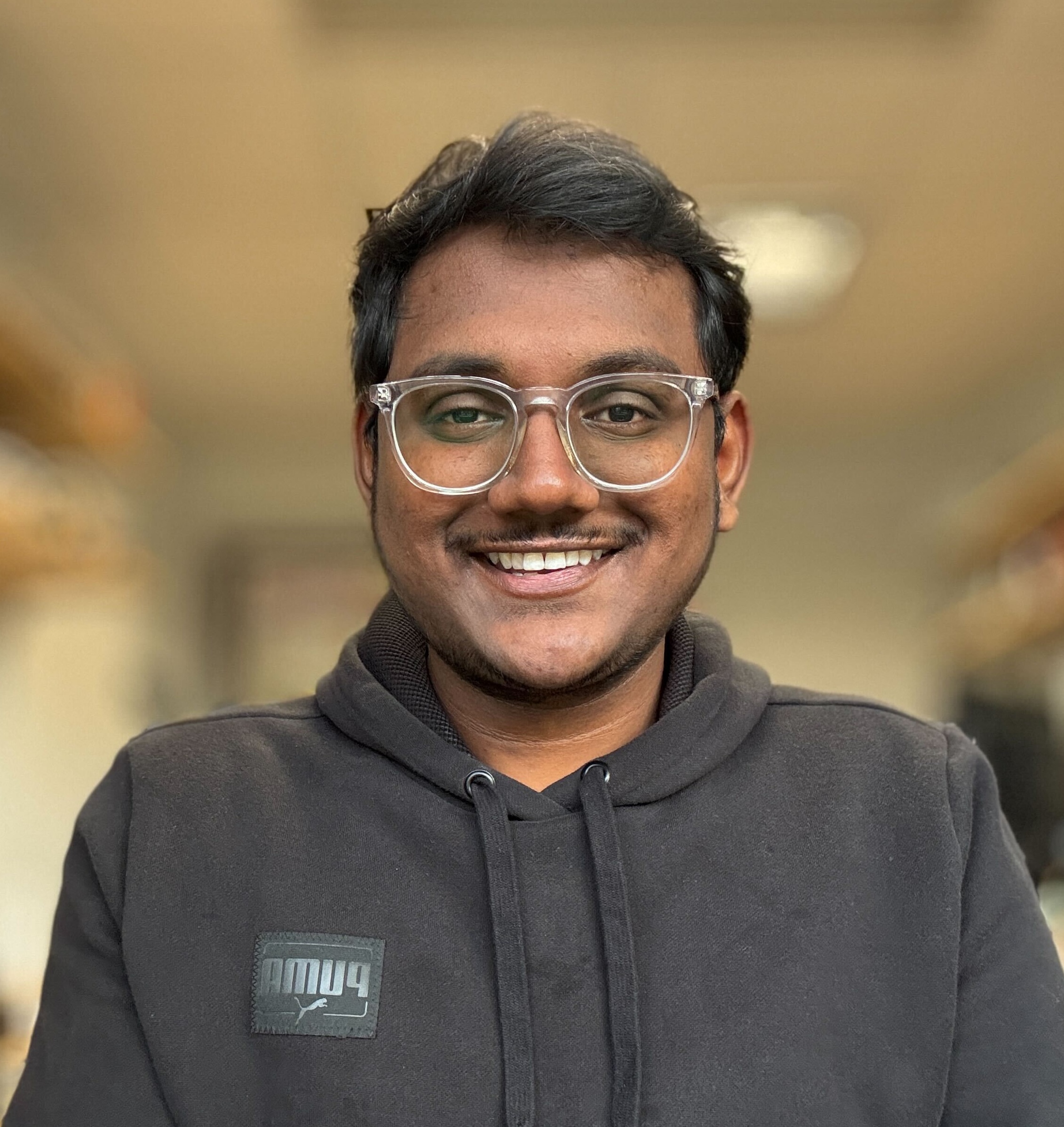 Sinaendhran headshot